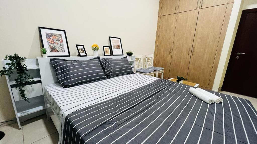 منزل للإقامة Beautiful Bedroom In Al Barsha Near Mashreq Metro دبي