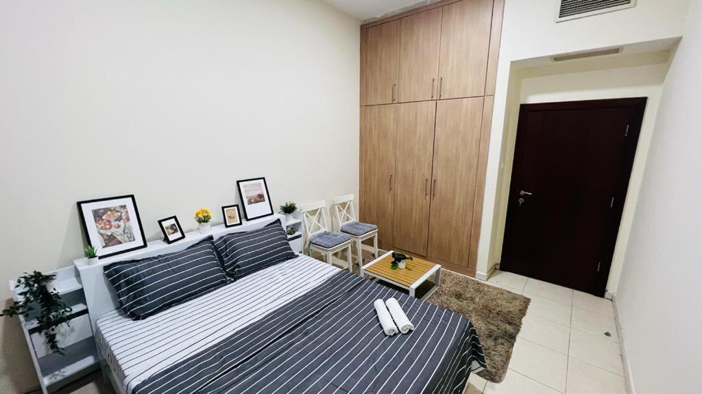 Beautiful Bedroom In Al Barsha Near Mashreq Metro * دبي